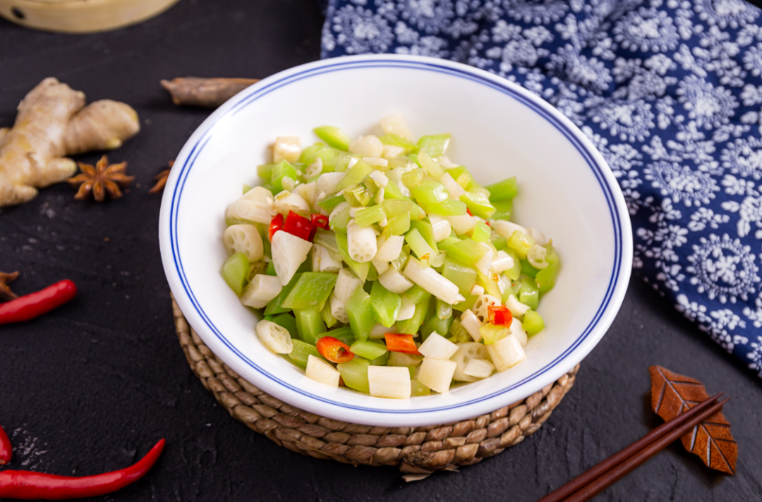 “进补”好时节，白癜风患者冬季这样吃，病好的更快！